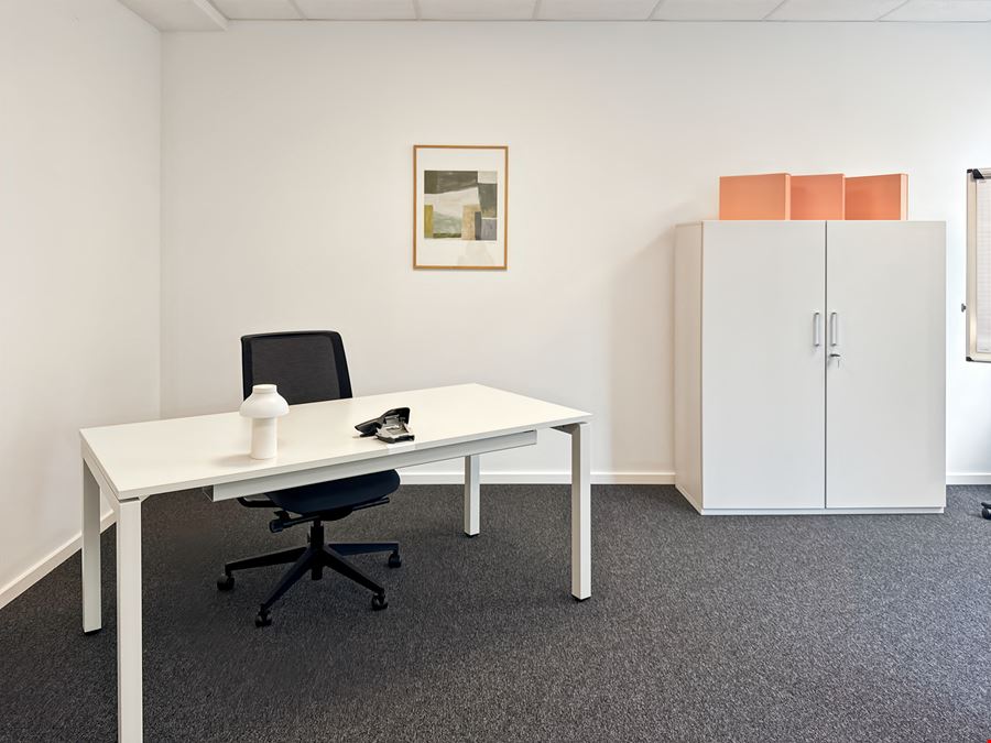 Regus - Röslerstraße