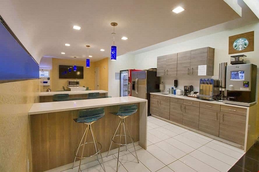 Jay Suites 34th Street