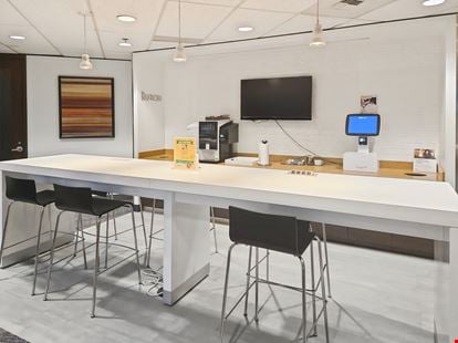 Regus - Bellevue - Ridgewood Corporate Square