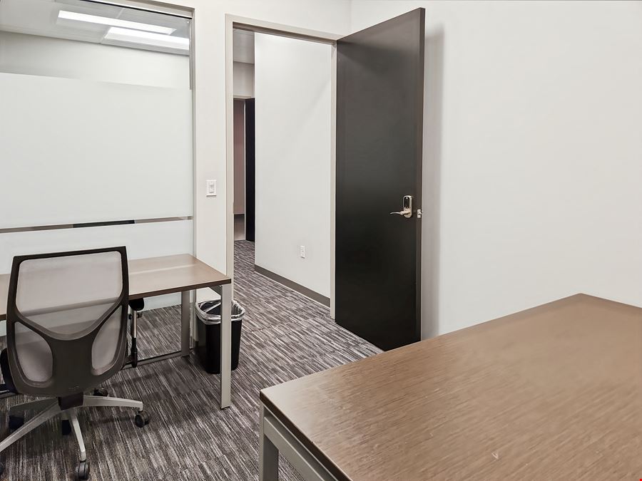 MO, Creve Coeur - Olive Blvd