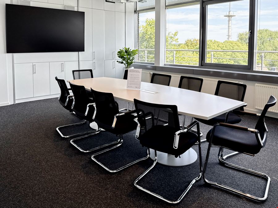 Regus - Globe