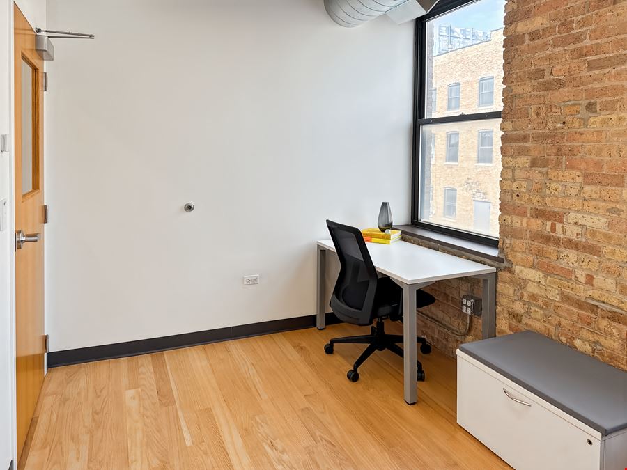 Regus - Chicago - Goose Island