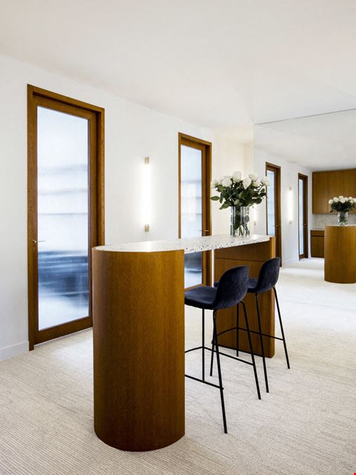 The Bureau - 28 Cours Albert 1er