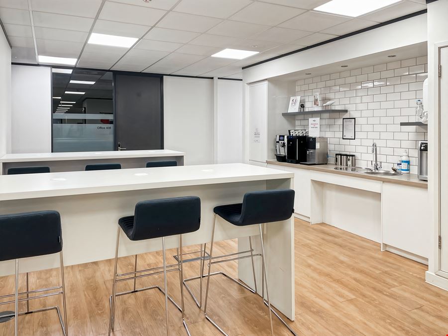 Regus - Derby Square