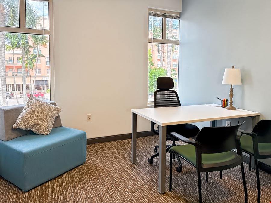 FL, Boca Raton - Mizner Park