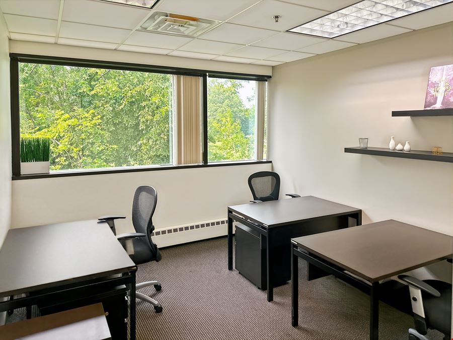 Regus - Dearborn