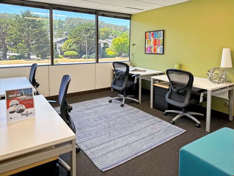 CA, Sausalito - Harbor Drive Executive Park