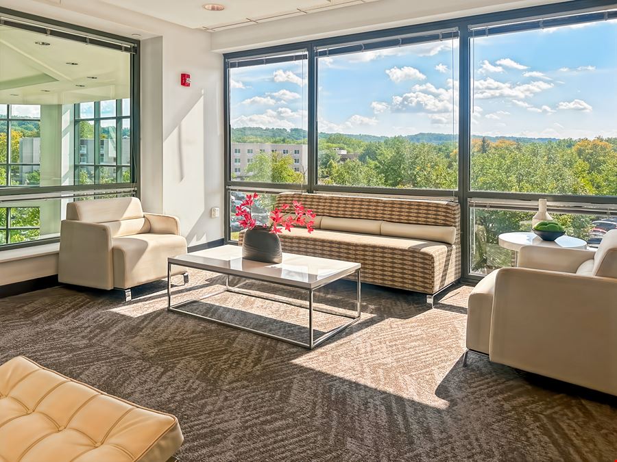 PA, Berwyn - WestLakes