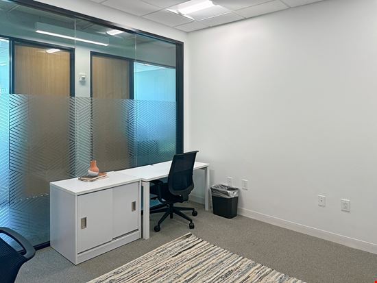 NC, Raleigh - Spaces Crabtree Terrace