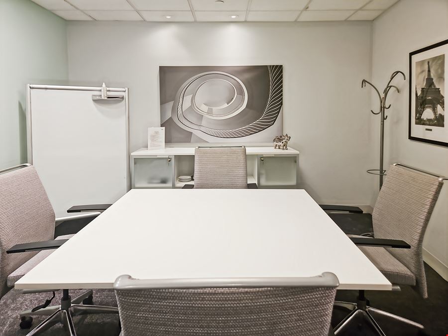Regus - Fort Lee