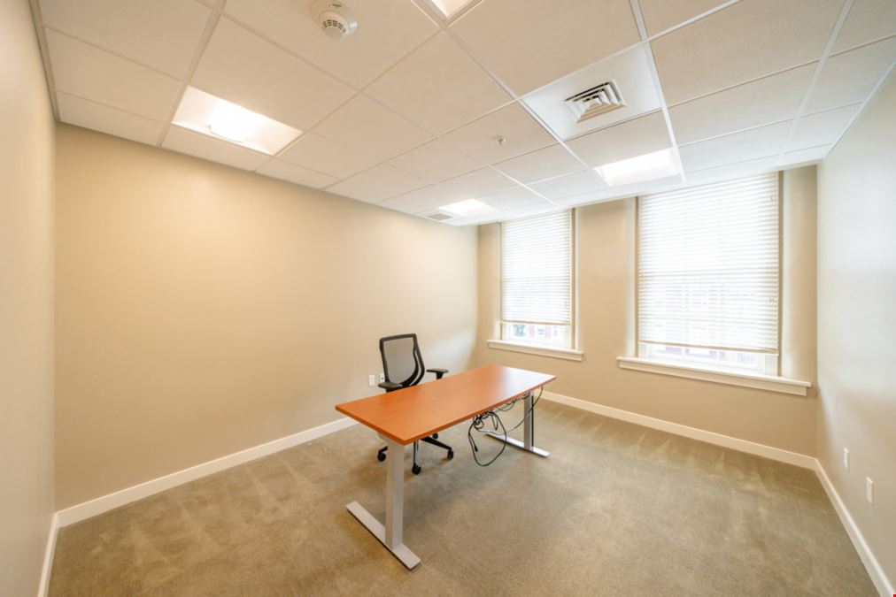 Dedicated Office Space - 318