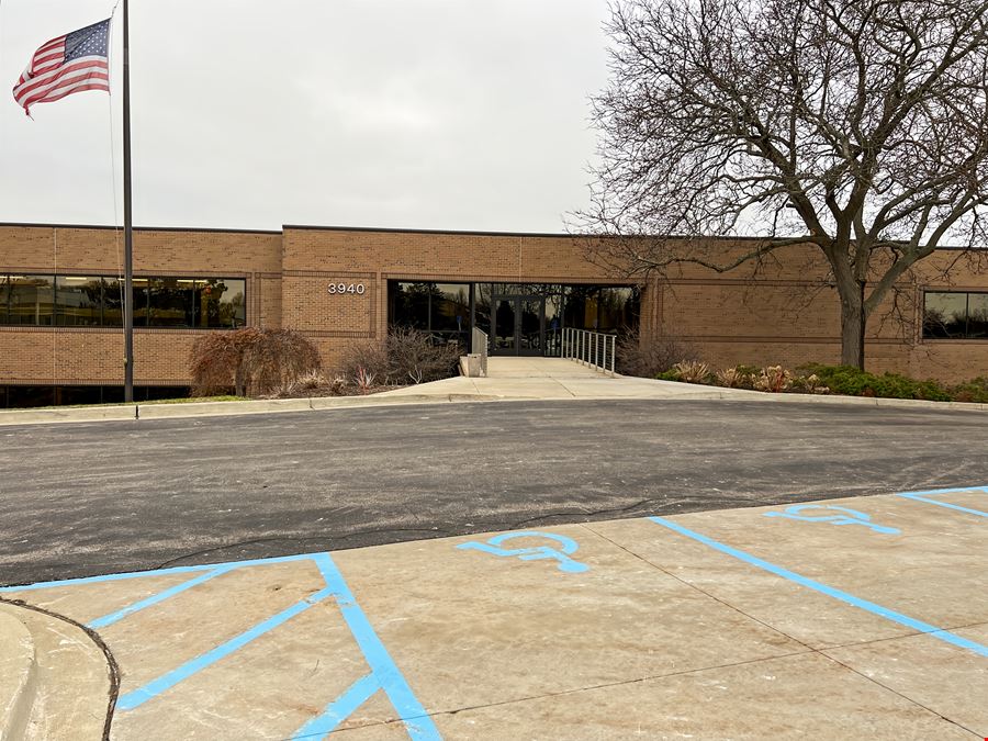 MI, Grand Rapids - Peninsular Dr