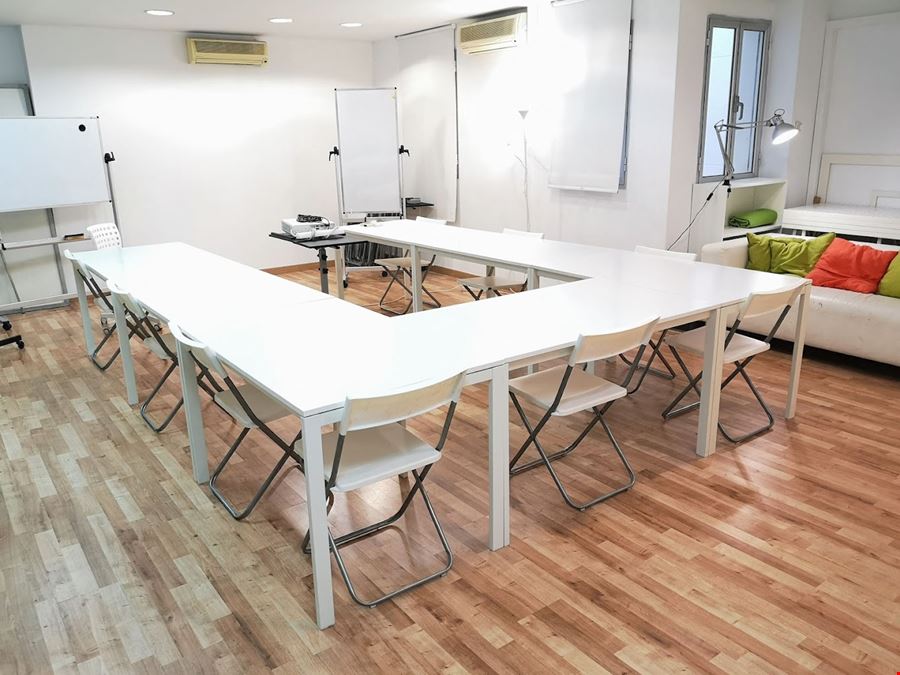 WorkINcompany - Coworking Seville