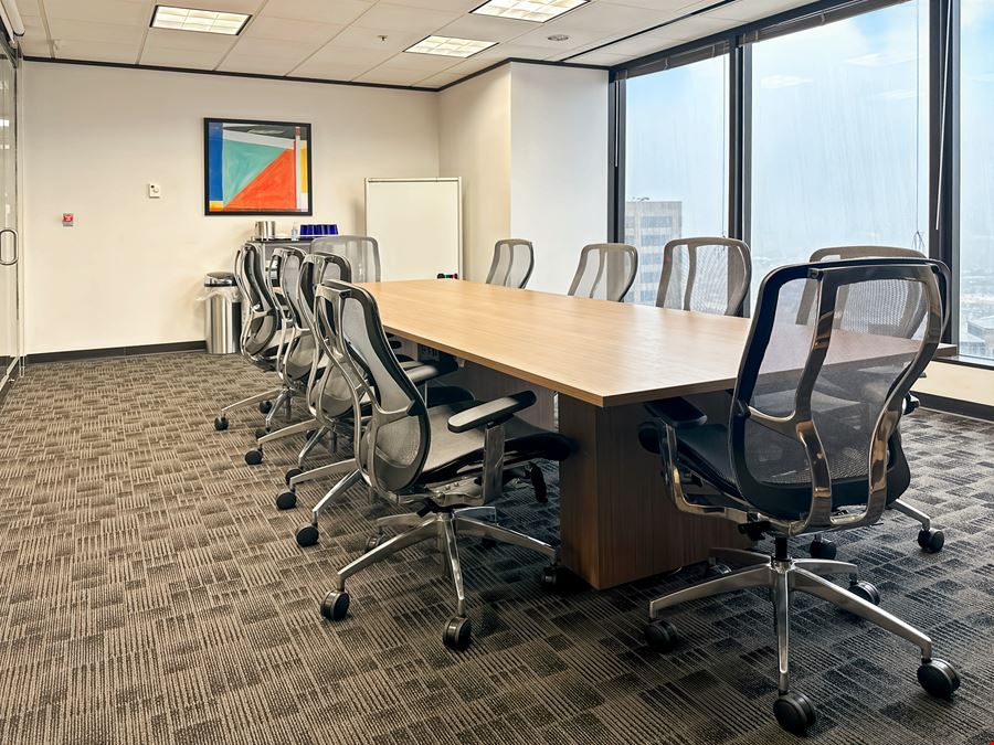 LA, New Orleans - Energy Centre Building