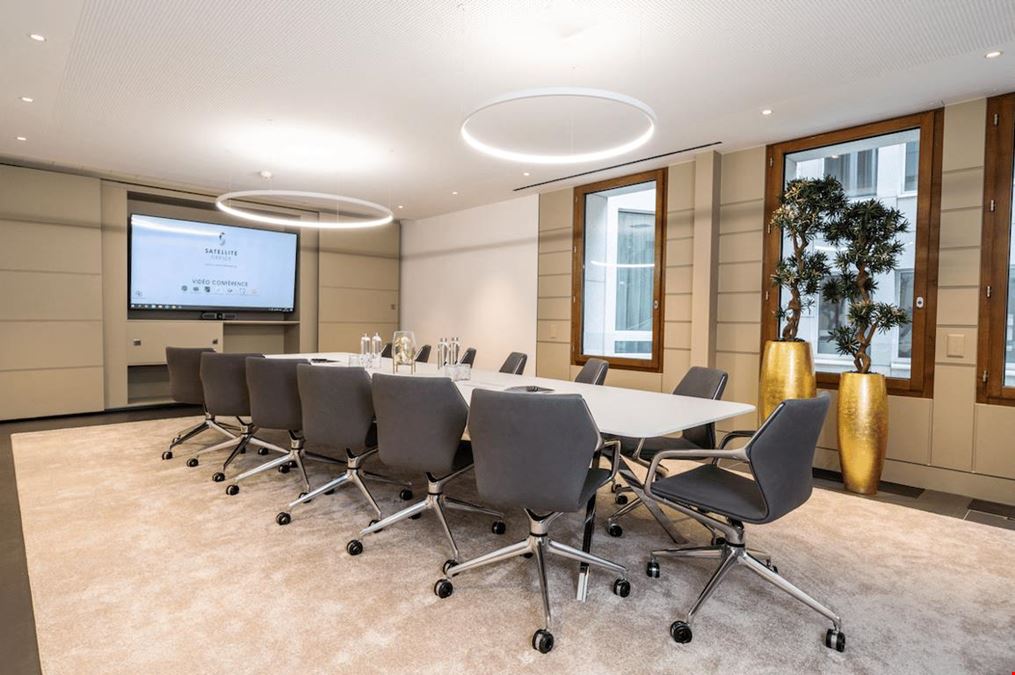 Satellite Office - Hotel de Banque