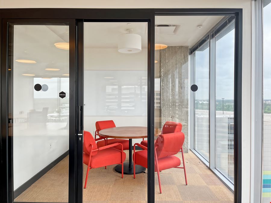 TX, The Woodlands - 1725 Hughes Landing Blvd.