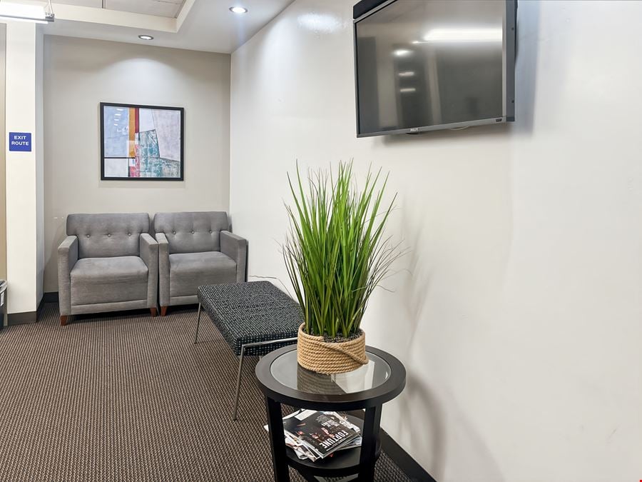 CA, Bakersfield - 4900 California Avenue