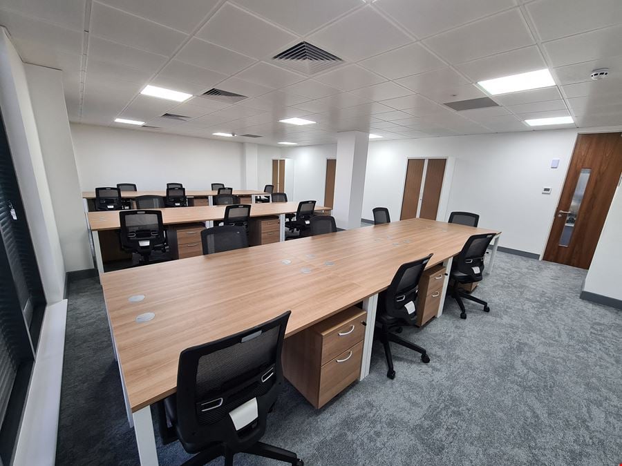 hubspace - Meadlake Place Egham