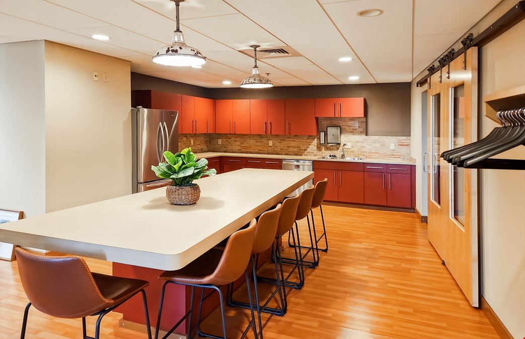 WI, Green Bay - Adams St