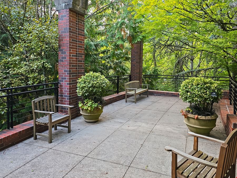 OR, Lake Oswego - Kruse Way