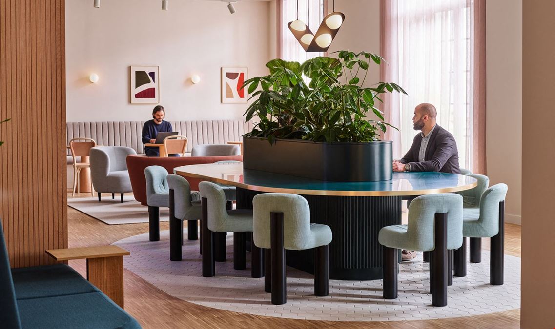 Fora - Liberty House