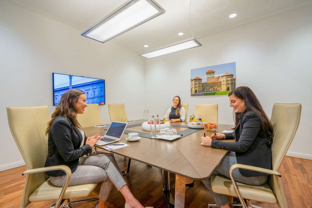 Contora · Palais an der Oper