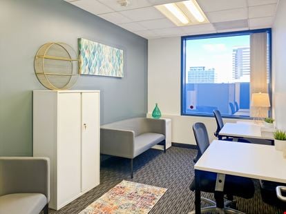 Regus - Long Beach – Landmark Square