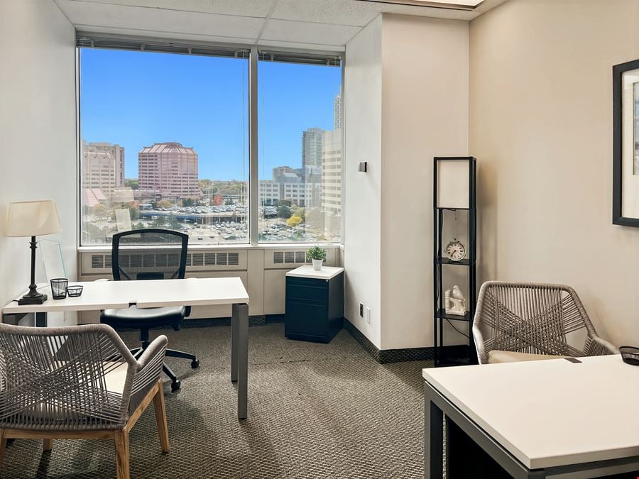 Regus - Mississauga - Robert Speck 2