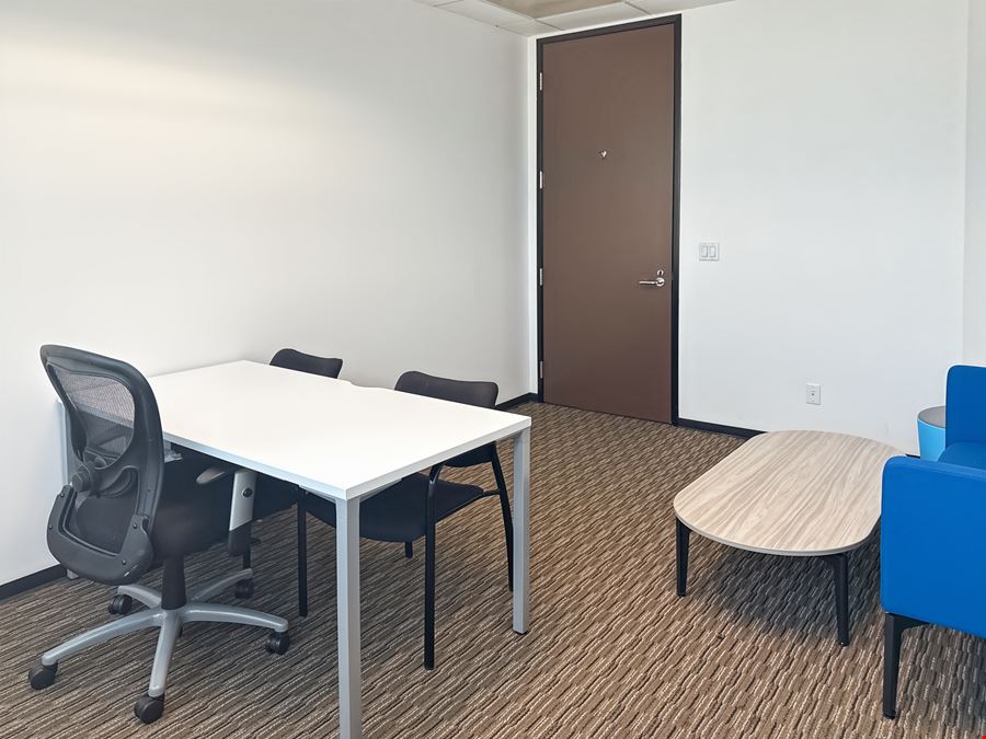 CA, Roseville - Douglas Blvd