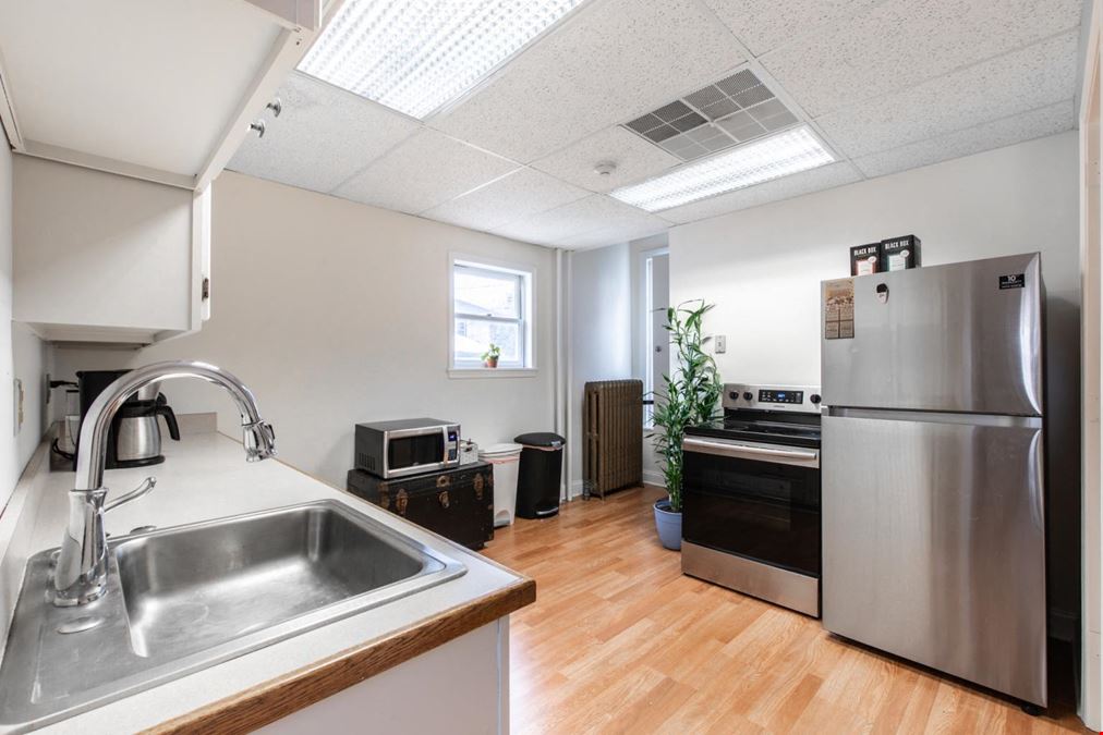 Lighthouse Realty CoWorking Space