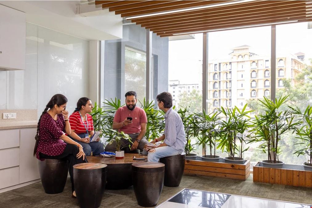 Iksana Workspaces - MI Road