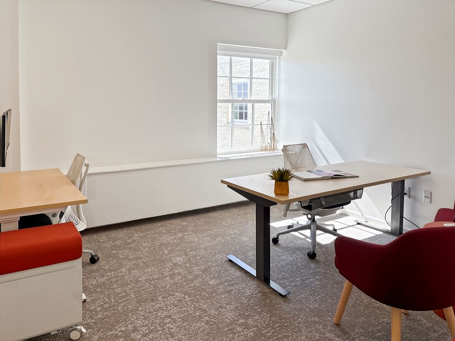 NE, Omaha - 2027 Dodge St