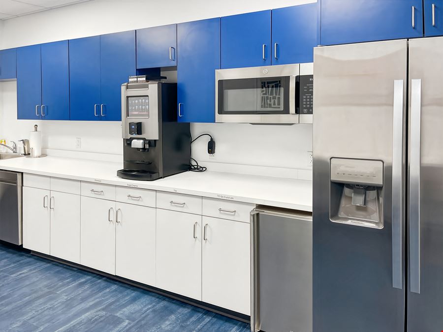 PA, Center Valley - Saucon Creek Rd