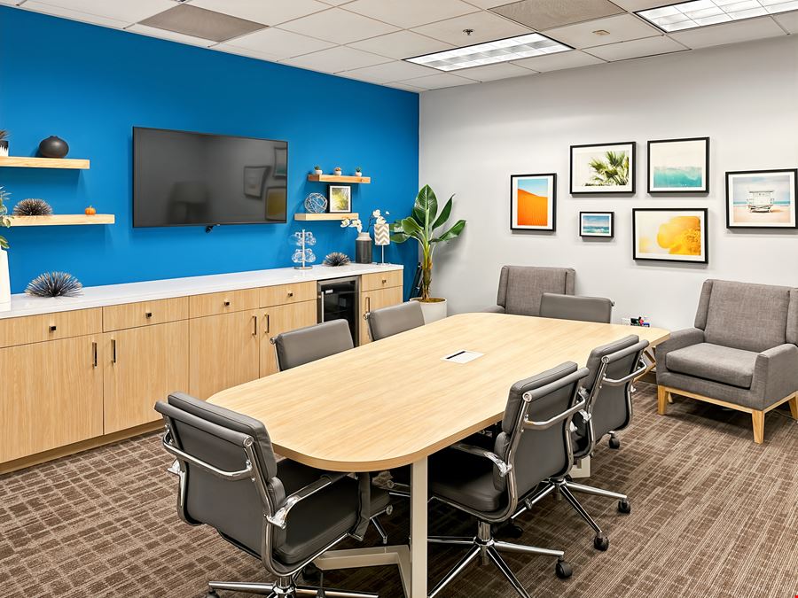 CA, Woodland Hills - Warner Center