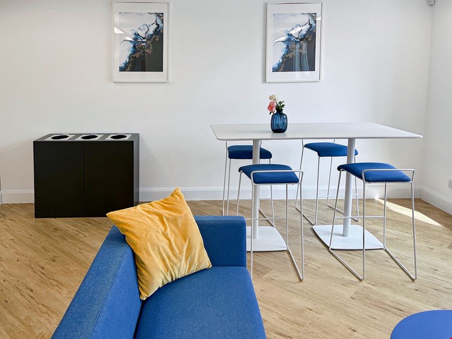 A1 and A2, Methuen Park