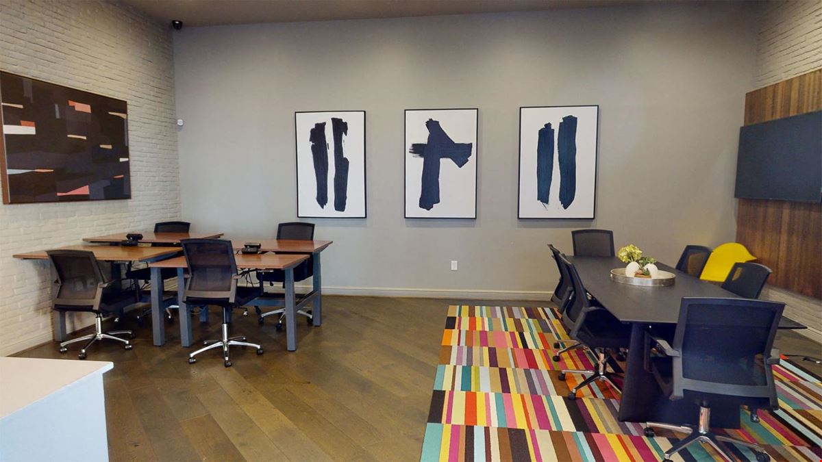 Apt CoWork at Cottonwood Reserve - Open Seating