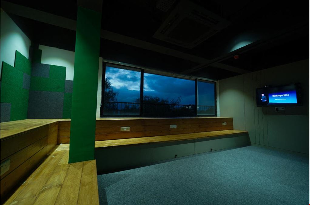 Deck Spaces Coworking