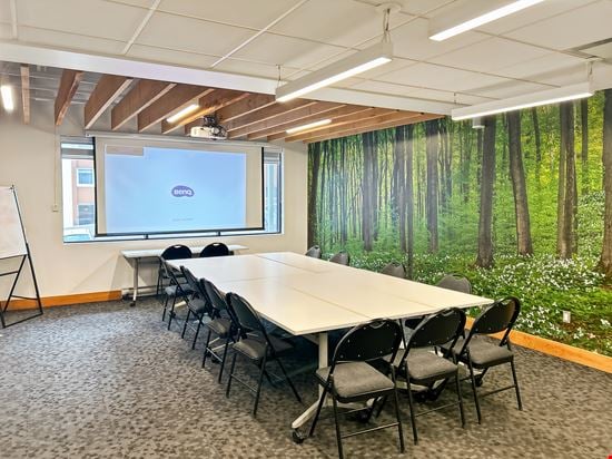 Preview of QC, Ste-Foy - Ave Des Hotels Office space for Rent in Québec