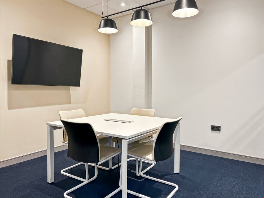 HQ - Weavers Business Park