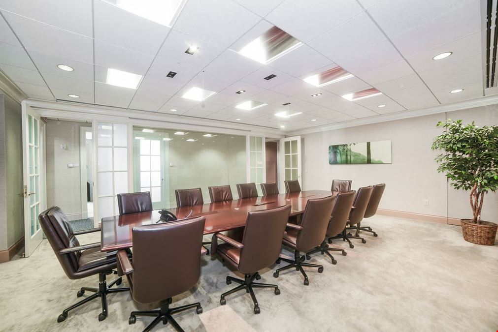 Atlantic Meeting Room