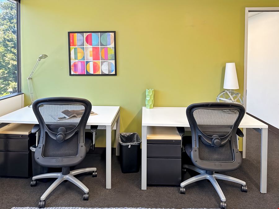 CA, Sausalito - Harbor Drive Executive Park