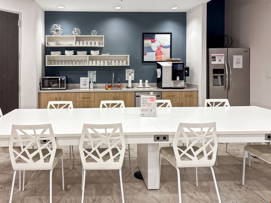Regus - Causeway Square Centre