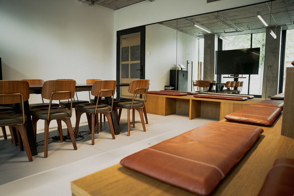 EDGE Grand Central - Berlin