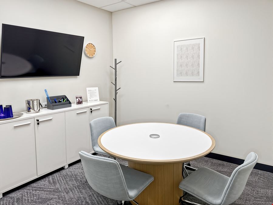 Regus - Lisle - Corporate Lakes 1