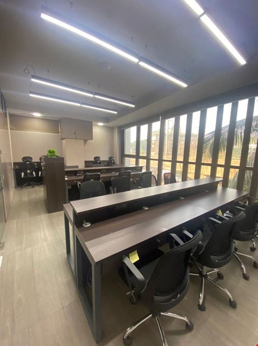 The Executive Spaces - Rustomjee Central Park