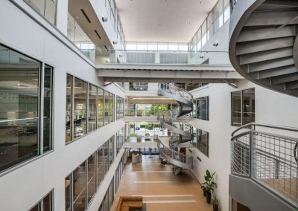 Twinrose Coworking - Carpenter Court