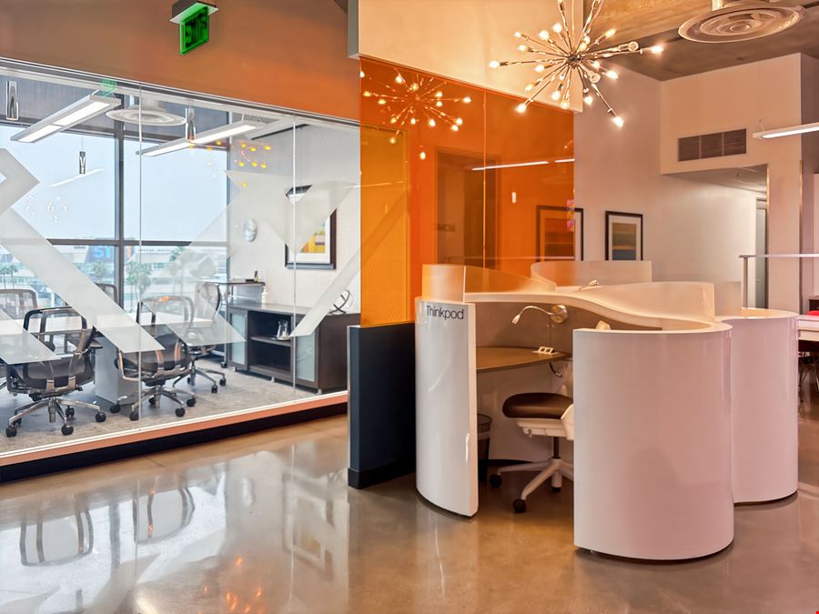 CA, North Hollywood - Lankershim Plaza