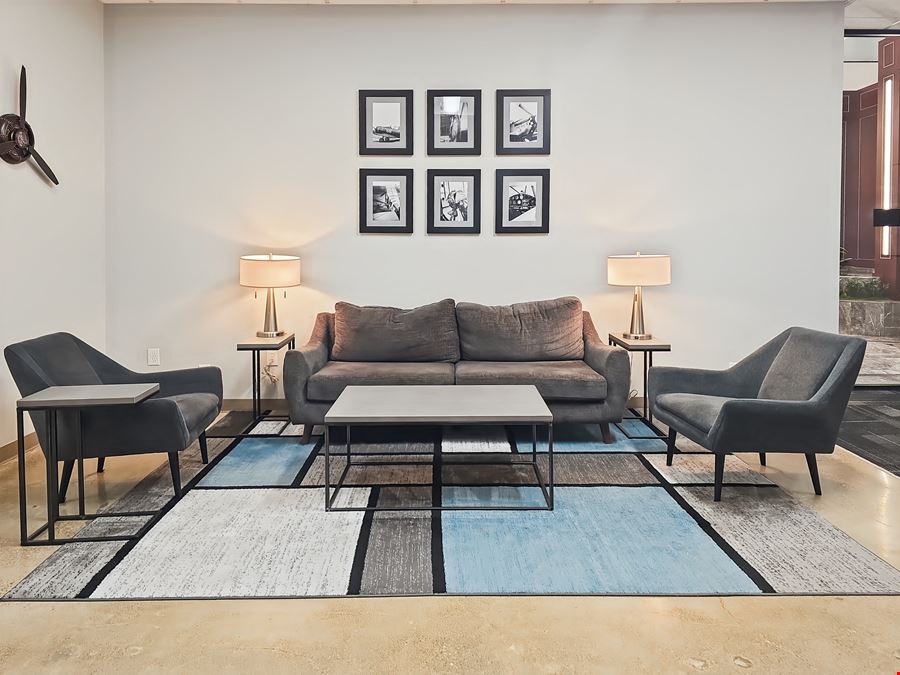 TX, Addison - The Madison