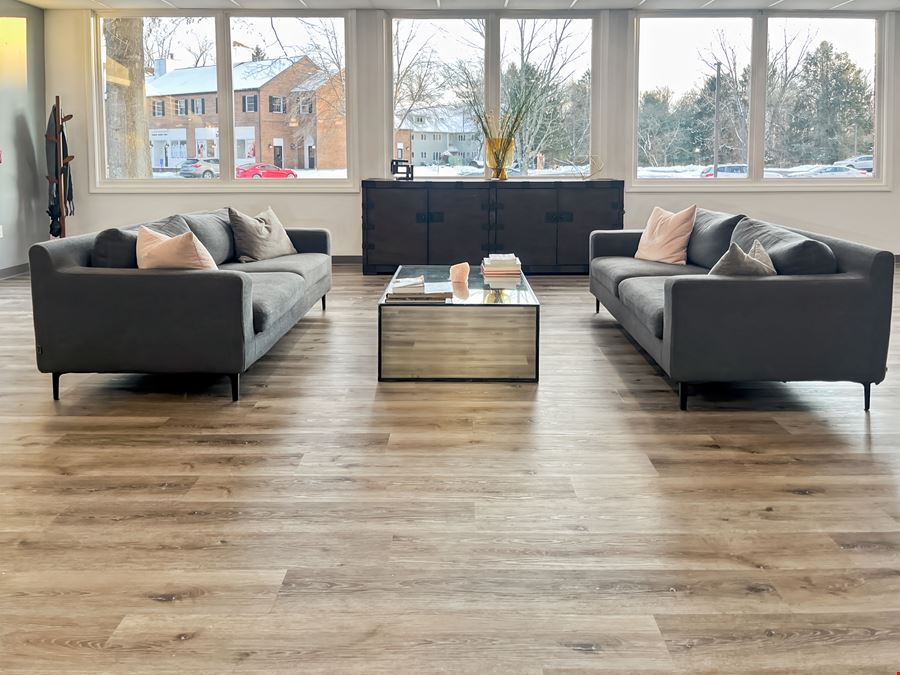 CT, Farmington - Farmington Ave