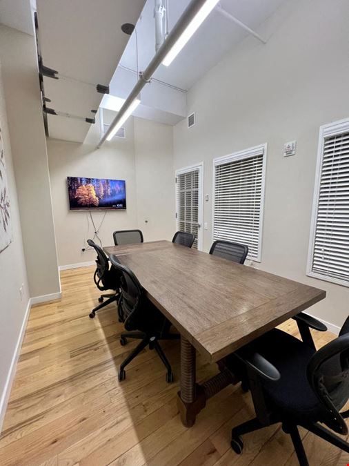 Meeting Room (medium)